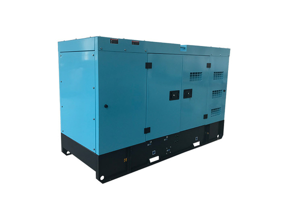 مولدات عازلة للصوت سوبر سيلنت Cummins ديزل أبيض اللون 50kva عالية الكفاءة